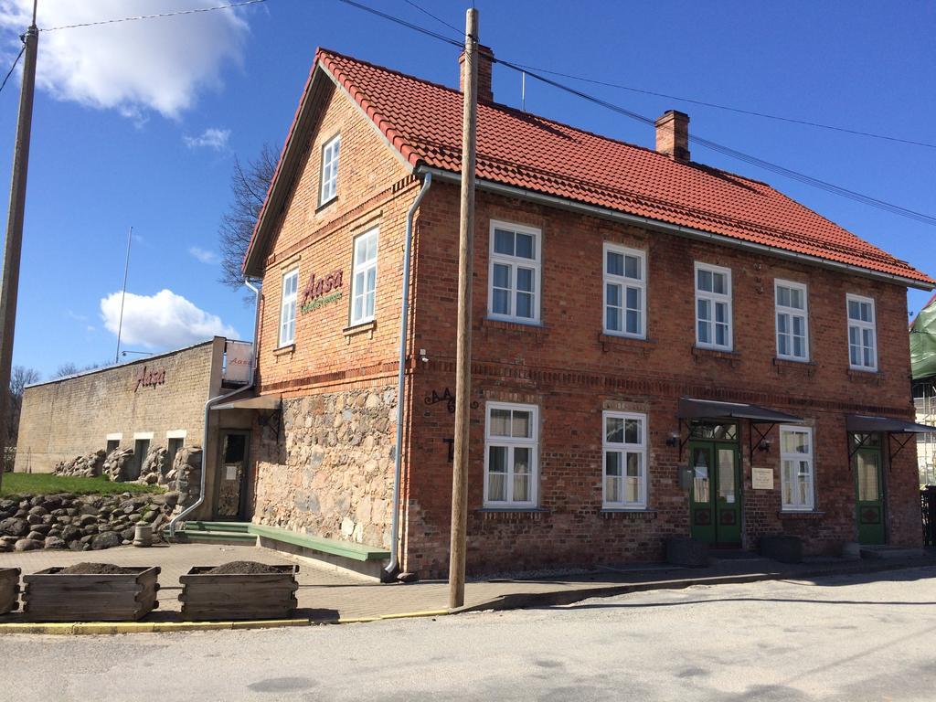 Aasa Kuelalistemaja Hotel Viljandi  Ngoại thất bức ảnh