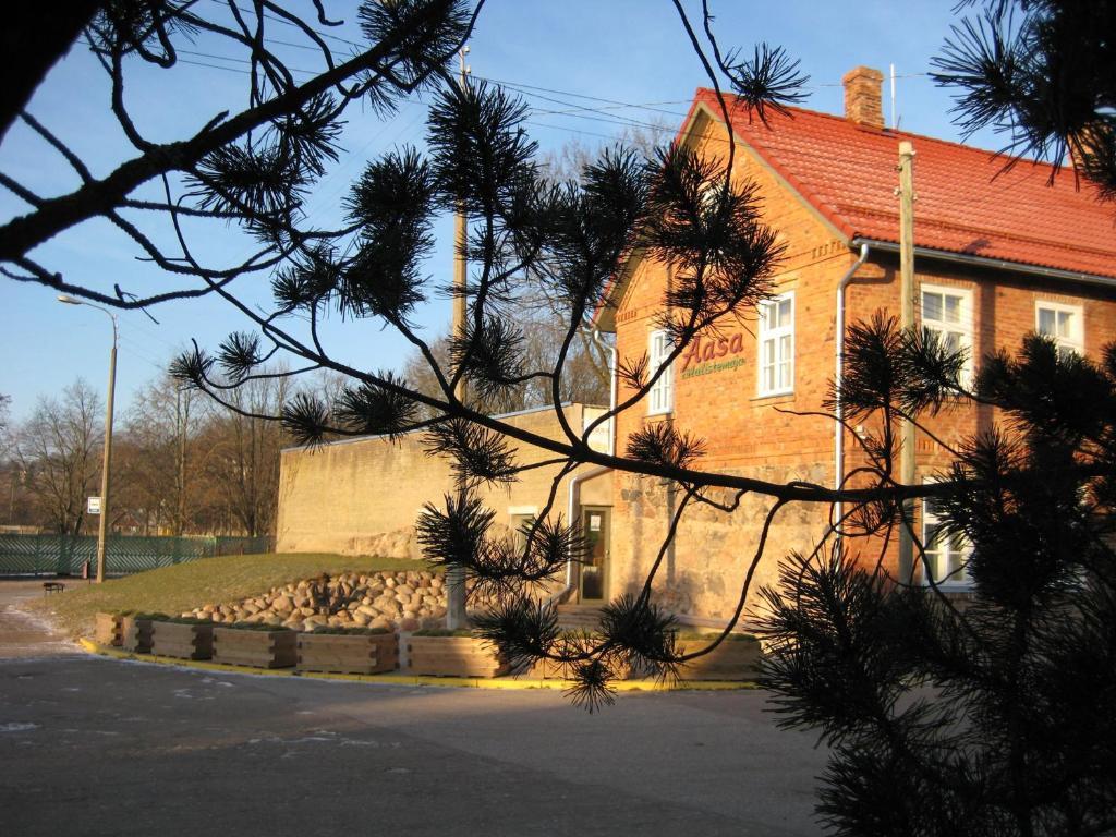 Aasa Kuelalistemaja Hotel Viljandi  Ngoại thất bức ảnh
